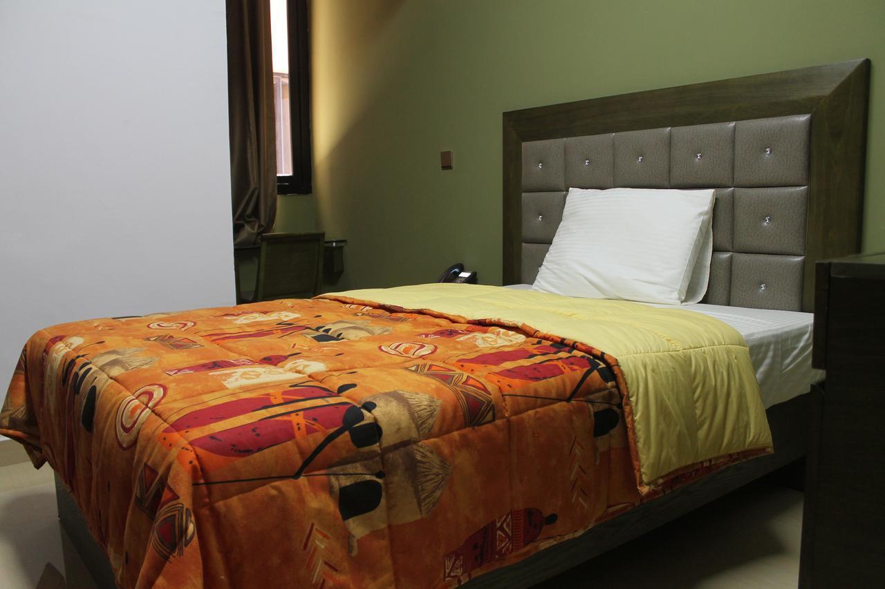 Wakola Hotel Cheikh Anta Ντακάρ Εξωτερικό φωτογραφία